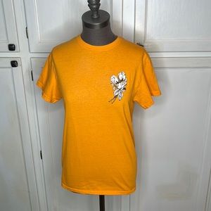 LIRA MGG. Company Youth Teen Size Small Orange & White T-shirt Outta Time Roses